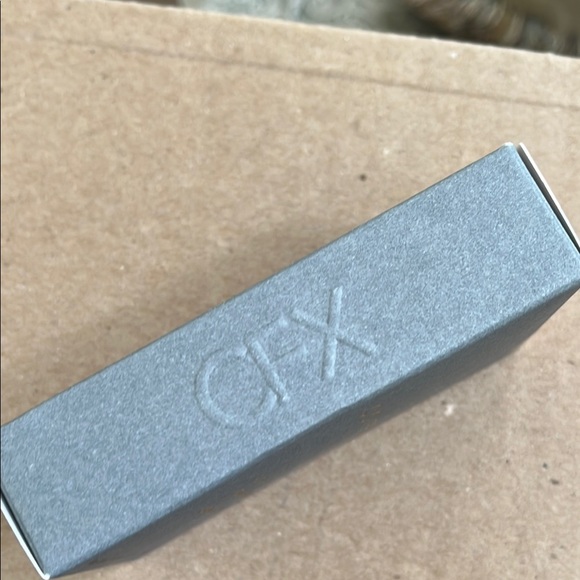 NIB Cover FX Power Play Foundation F1 - Picture 5 of 5